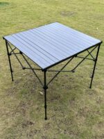 Assemblable folding table - Image 2