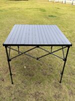 Assemblable folding table - Image 3
